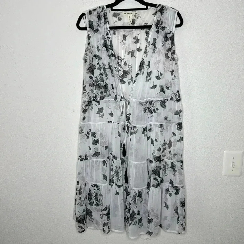Rachel Hollis small sheer dress in black and white flowers